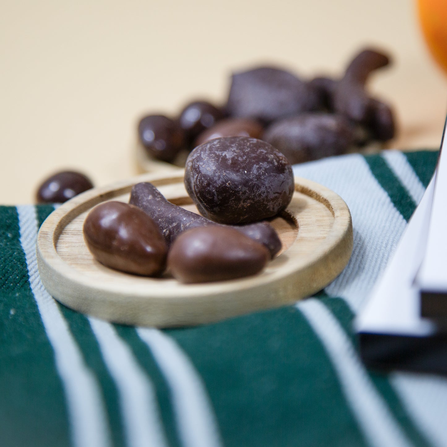 Pruneaux enrobées au chocolat noir